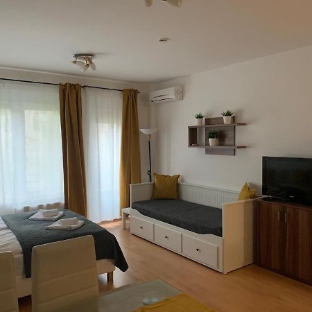 Corvin Fontana Apartment Будапеща Екстериор снимка
